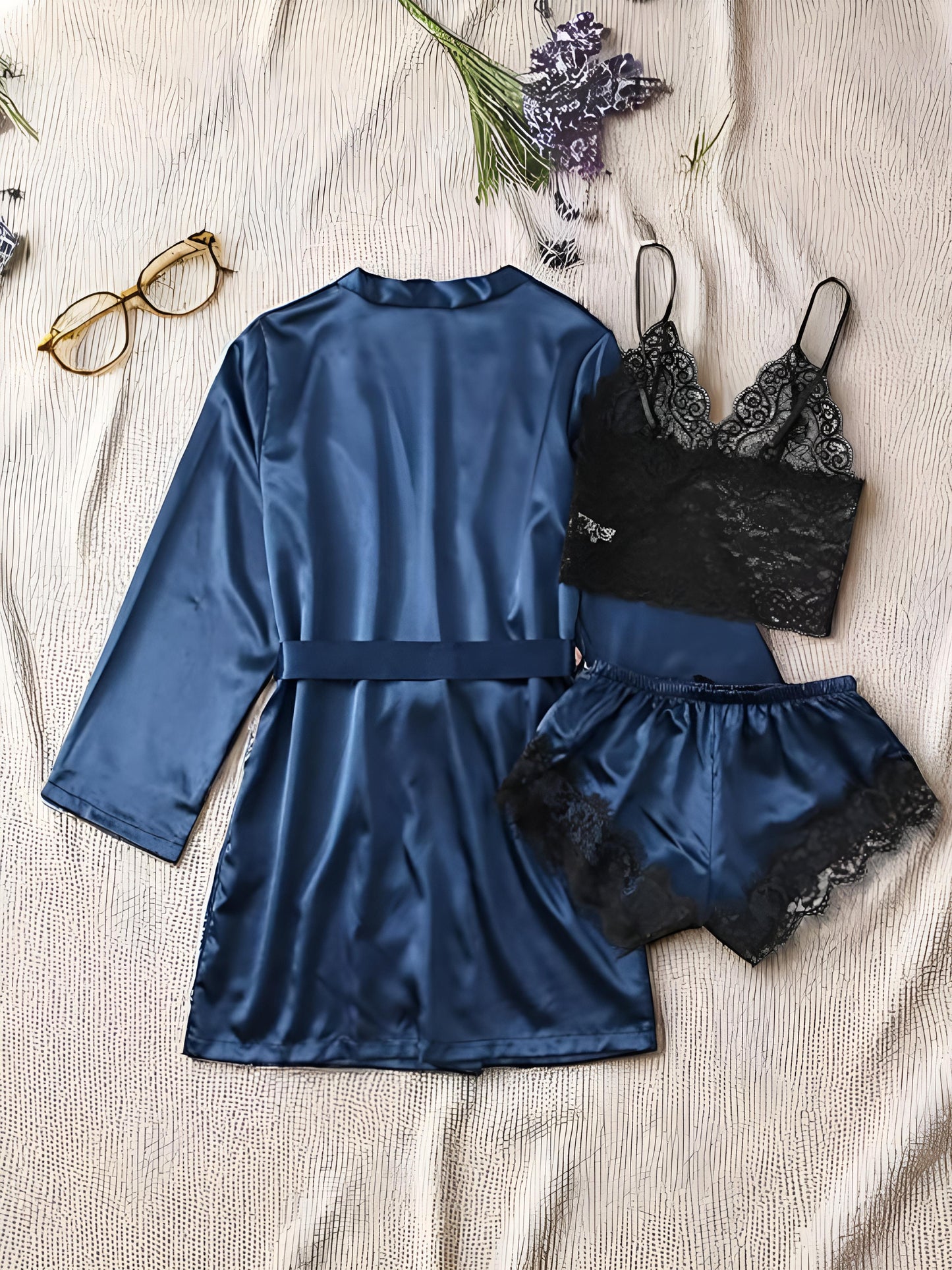Crimson Romance Lace 3-Piece Set