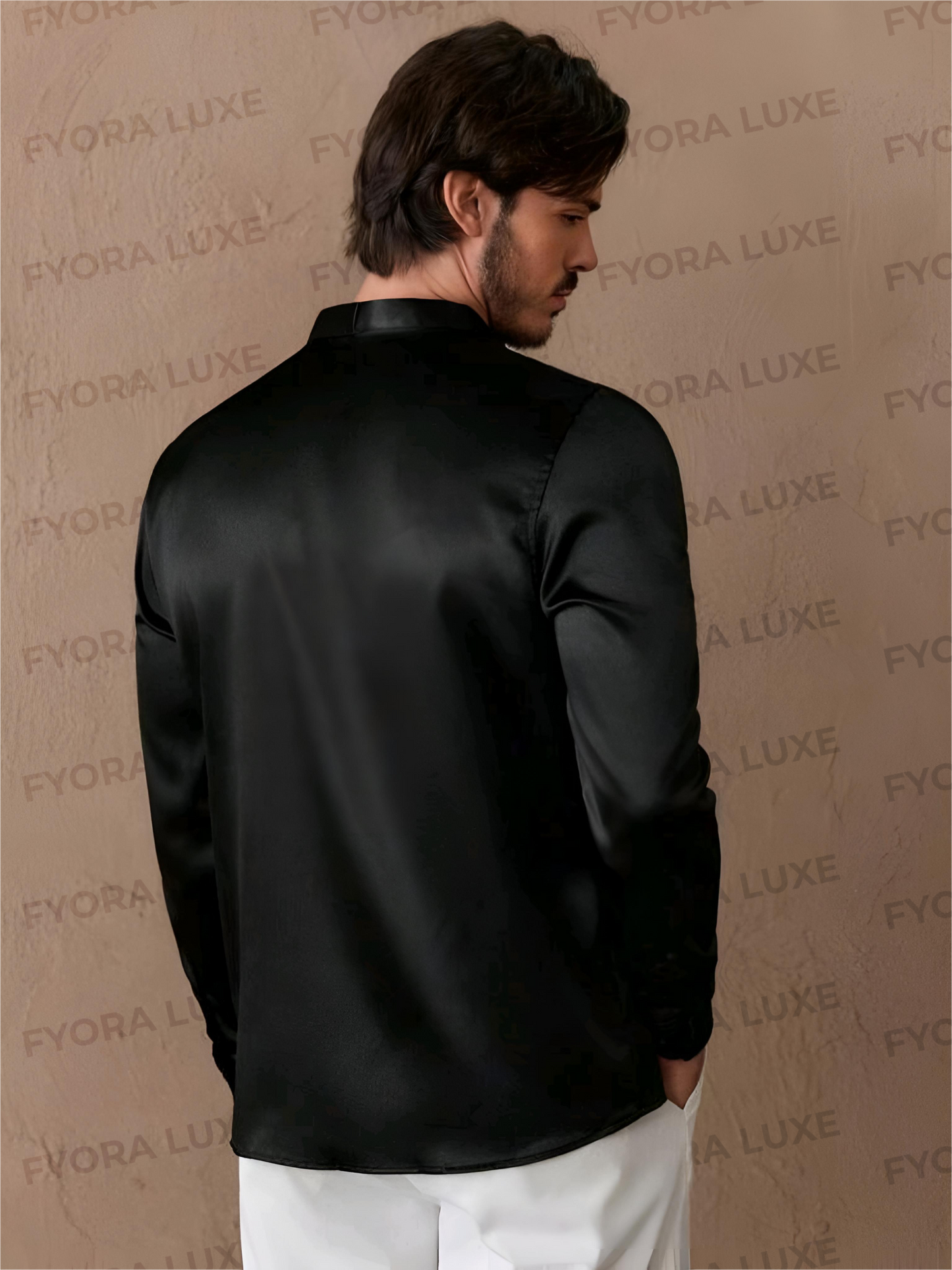 Manfinity Luxe - Men's Satin T-Shirt