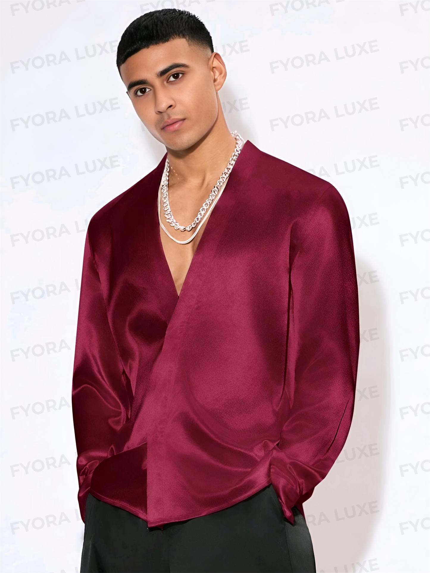 Manfinity Luxe - Men's Satin T-Shirt