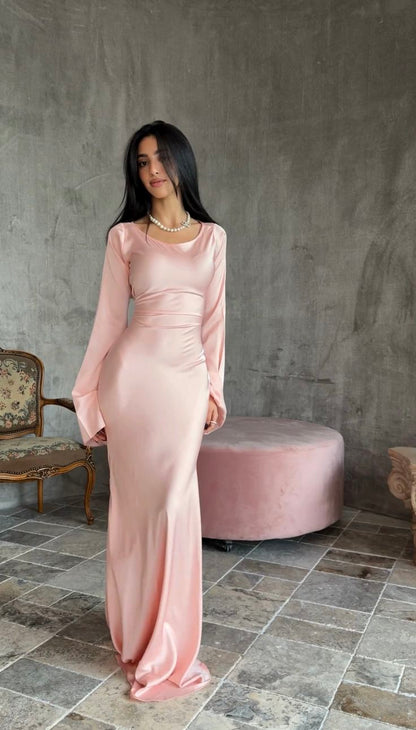 Monarch Satin Silk Gown – Her Majesty’s Sovereign Edition