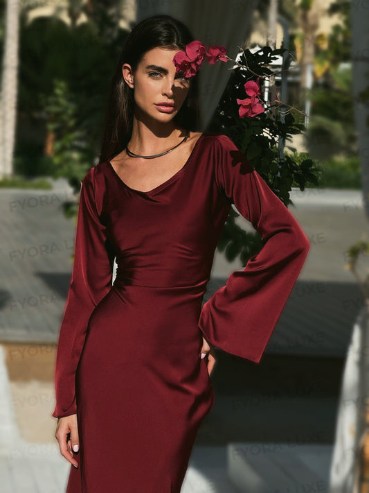 Monarch Satin Silk Gown – Her Majesty’s Sovereign Edition