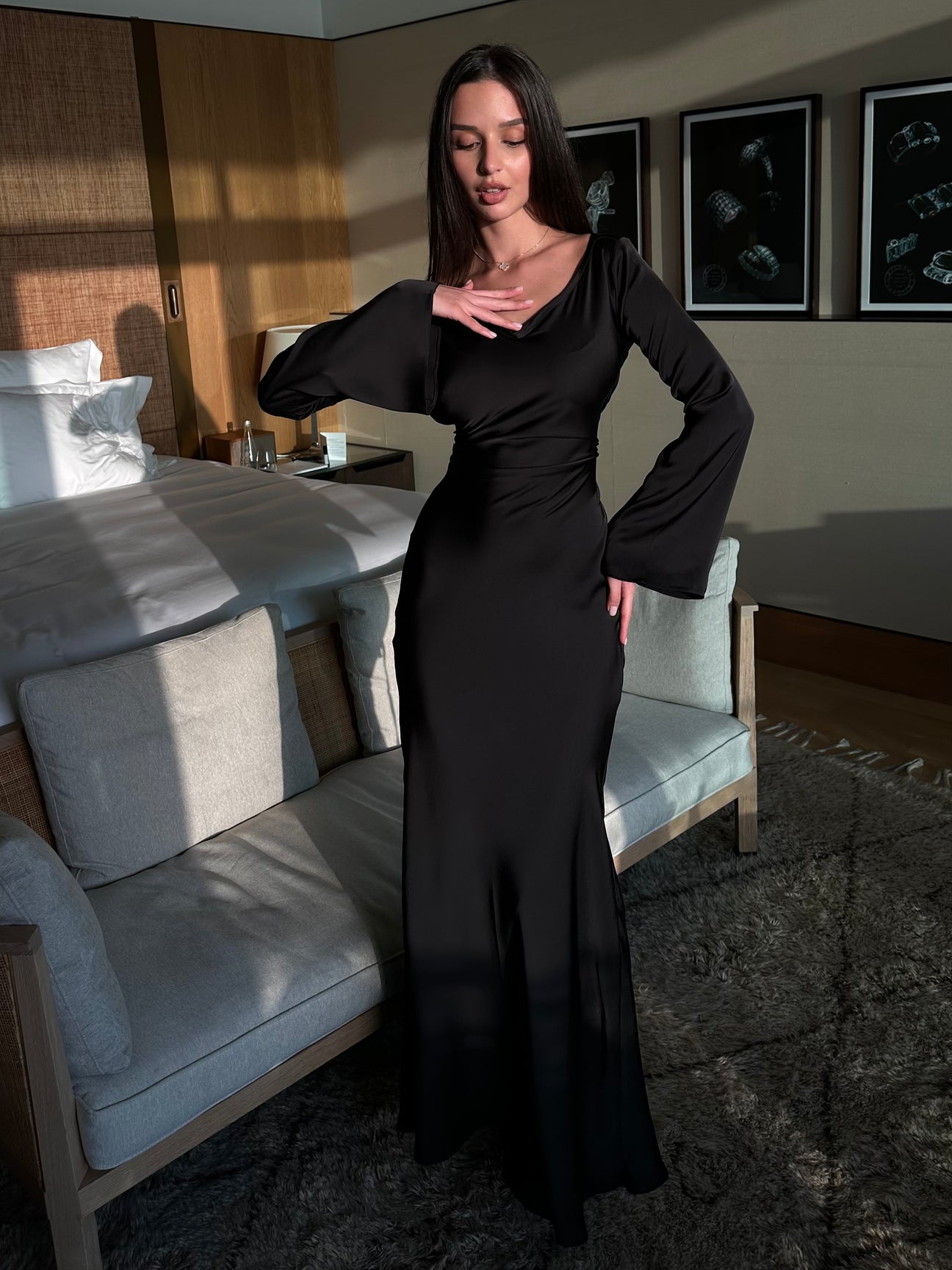 Monarch Satin Silk Gown – Her Majesty’s Sovereign Edition